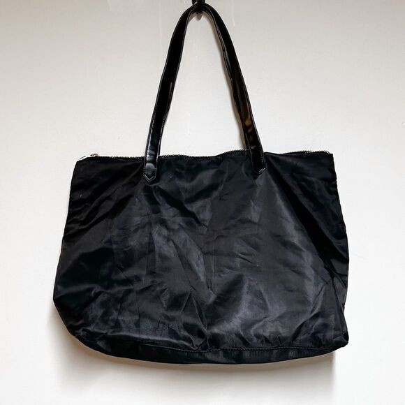 New Givenchy Parfums Black Nylon Shopping Handbag - Picture 2 of 5